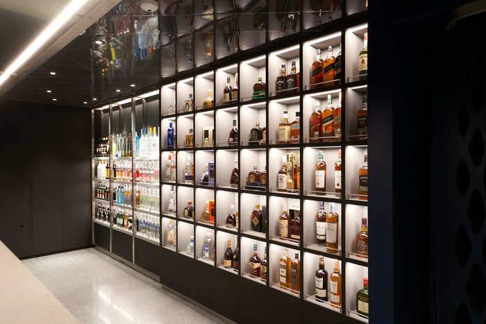 Virgin Voyages Shopping Booty Free 5.jpg